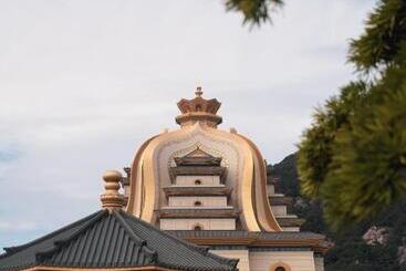 هتل Zhoushan Poly Senbo Nature Park & Resort