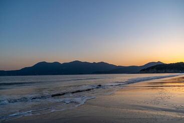 هتل Zhoushan Poly Senbo Nature Park & Resort