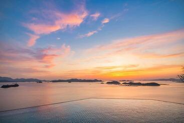 هتل Zhoushan Poly Senbo Nature Park & Resort