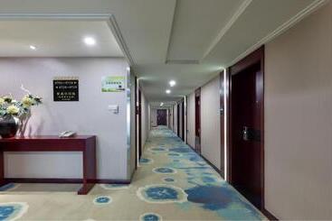هتل Zixin Four Seasons