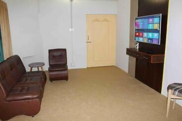 پانسیون 4 Kanal Entire Private Guest House With 2 Bedrooms Attached Bathrooms And Kitchen And Lawn