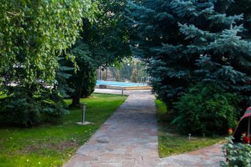 پانسیون Alamedin Serenity Villa