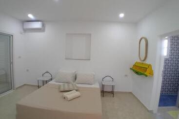 پانسیون Villa Paco Djerba 2 Suites Avec Piscine à Débordement