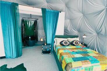 리조트 Daydreamer Domes