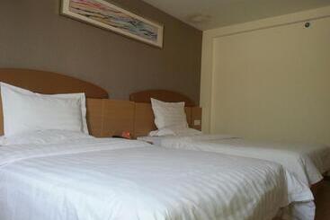 فندق 7days Inn Deyang Wenmiao Square