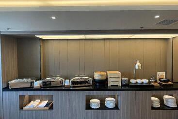 Отель Hanting Baotou Central Avenue Business Street