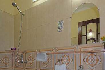 هتل Hostal Casa D Pepe