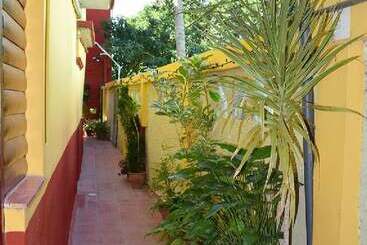 هتل Hostal Casa D Pepe