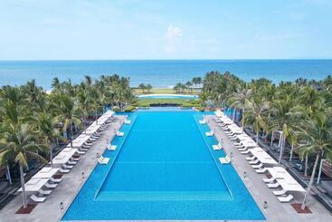هتل The Westin Blue Bay Resort & Spa