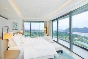 هتل The Westin Blue Bay Resort & Spa