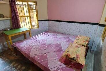 پانسیون Sushamalay Guest House At Sea Beach, Puri