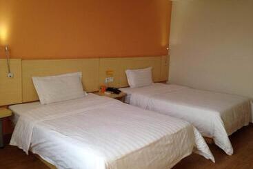 Otel 7days Inn Qionghai Bus Station