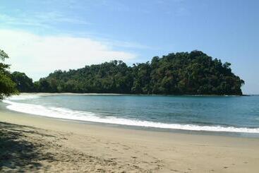 هتل Coco Beach