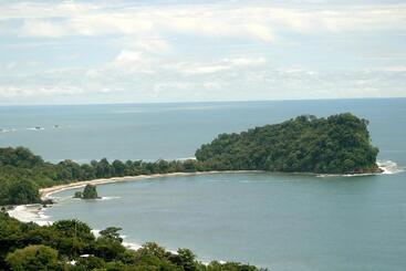 هتل Coco Beach
