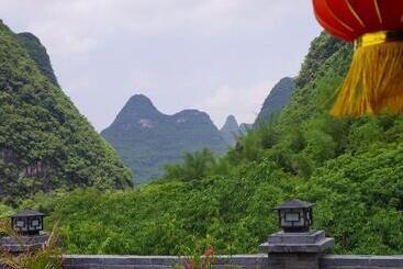 هتل Yangshuo Mountain Nest Boutique