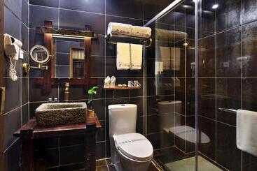 هتل Yangshuo Mountain Nest Boutique