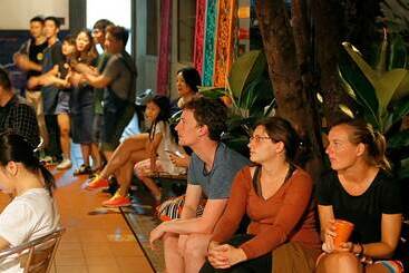 The Cloudland International Youth Hostel Close To The City Center,15 Min Walks To The Subway, Close