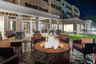호텔 Courtyard By Marriott Lenox Berkshires