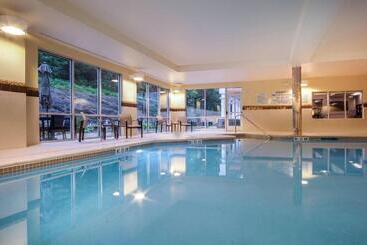 酒店 Courtyard By Marriott Lenox Berkshires