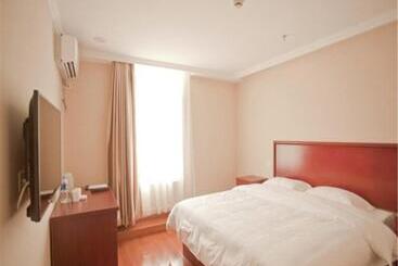 هتل Greentree Inn Liaoning Dalian Railway Station South Shengli Square Express