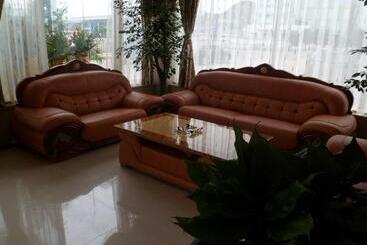 هتل Greentree Inn Zhejiang Taizhou Tiantai Bus Station Express