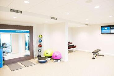 هتل Hampton By Hilton Aberdeen Airport