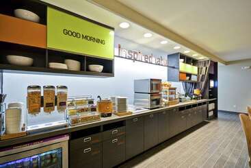 هتل Home2 Suites By Hilton Rapid City