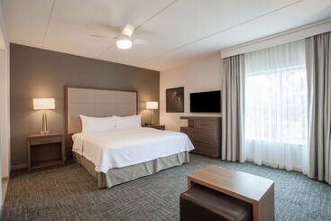 هتل Homewood Suites By Hilton Saratoga Springs