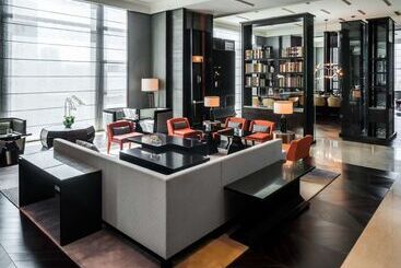 هتل Hyatt Regency Shanghai Global Harbor