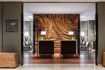 هتل Hyatt Regency Shanghai Global Harbor
