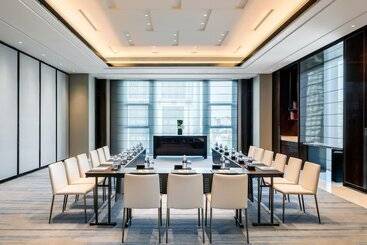 هتل Hyatt Regency Shanghai Global Harbor