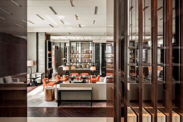 هتل Hyatt Regency Shanghai Global Harbor