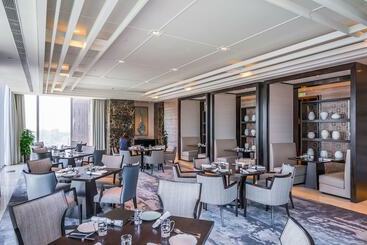 هتل Hyatt Regency Shanghai Global Harbor