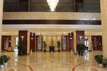 هتل Qingdao Tianrunjinwang