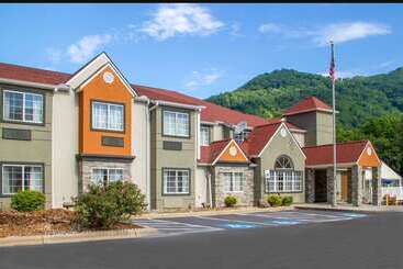 هتل Quality Inn & Suites Maggie Valley Cherokee Area