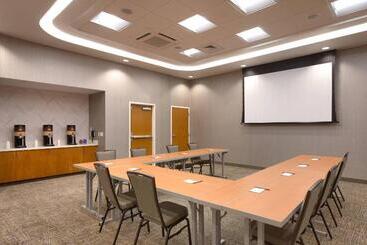 هتل Springhill Suites By Marriott Idaho Falls