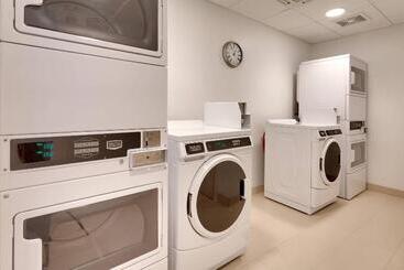 هتل Springhill Suites By Marriott Idaho Falls