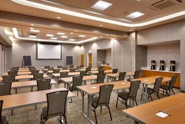 هتل Springhill Suites By Marriott Idaho Falls