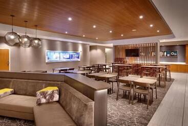 هتل Springhill Suites By Marriott Idaho Falls