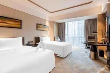 The Qube Hotel Jingzhou