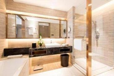 The Qube Hotel Jingzhou