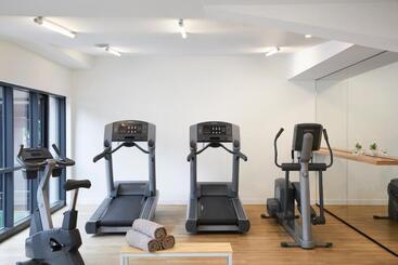 فندق Yooma Urban Lodge Tour Eiffel