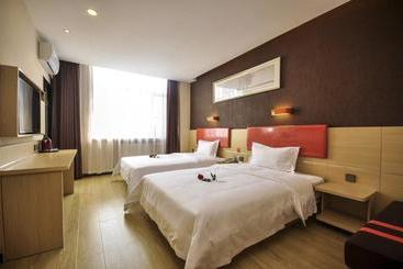 هتل 7days Premium Qinhuangdao Railway Station Yingbin Road