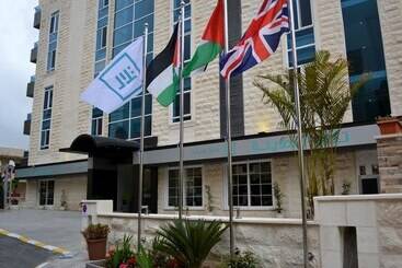 Tilal Almadina Hotel & Suites