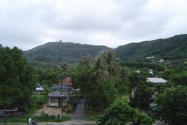 هاستل Na Na Chart Phuket