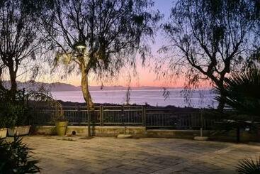 تختخواب و صبحانه Belvedere Rent Rooms