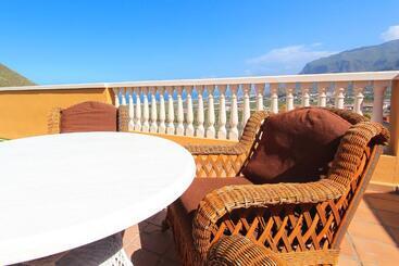 Coral Los Silos  Your Natural Accommodation Choice