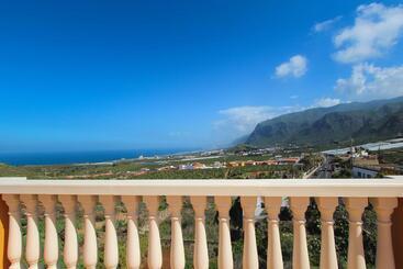 Coral Los Silos  Your Natural Accommodation Choice