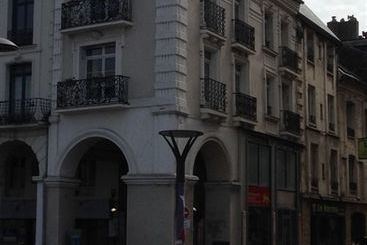 هتل Résidence Des Arcades