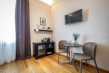 Martelli 6 Suite & Apartments